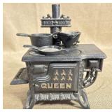 Queen Cast Iron Toy Stove with Cookware