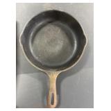 Wagner Ware 9' Cast Iron Skillet No. 6