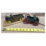 Scale Models John Deere Die Cast Truck & Wagon