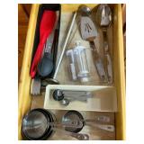 Kitchen Utensils & Measuring Sets
