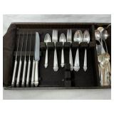 Oneida Community Plate Silverplate Flatware Set