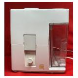 Oster Juice Extractor w/Attachments