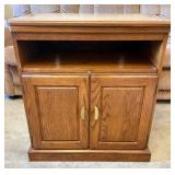 Peters-Revington Oak Wood Rolling TV Cabinet