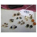 BOX LOT: VTG STONES, ETC. EARRINGS (PIERCED)