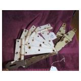 (7) VTG DOOR HINGES