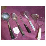 BOX LOT: VTG EKCO ITEMS