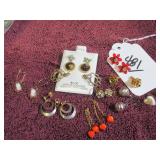 BOX LOT: VTG EARRINGS (PIERCED) MONET, RHINESTONE