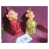 (2) VTG ELF ON SHELF ELVES