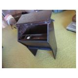 VTG WOOD SEWING BOX/STAND