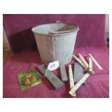 GALVANIZED CALF PAIL, K&E FOLD OUT 6