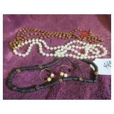 BOX LOT: VTG WOOD-BEADED NECKLACES