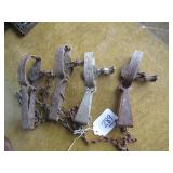 (4) VICTOR TRAPS