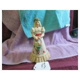 PORCELAIN WOMAN MUSIC BOX