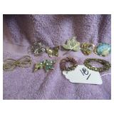 BOX LOT: PINBACK BROOCHES