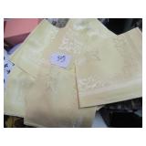 (6) VTG DAMASK TABLE NAPKINS