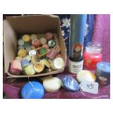 BOX LOT: TEA & FLOATING CANDLES