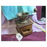 WORKING COUNTER-TOP COFFEE GRINDER