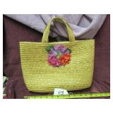 STRAW FLOWERED HANDBAG