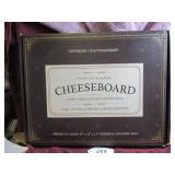 SMIRLY CHEESEBOARD - NEVER USED, W/ PLASTIC