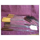 BOX LOT: FONDUE FORKS