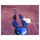 RESIN STATEMENT NECKLACE