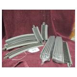 HO-SCALE E-Z TRACK - (11) STRAIGHT, (6) CURVED,...