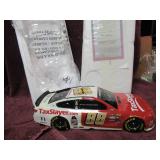 1:18-SCALE - AUTOGRAPHED 2016 EARNHARDT JR -...