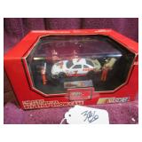 1:43-SCALE - ALLAN KULWICKI PIT CREW AT WORK