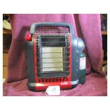 MR HEATER PORTABLE BUDDY W/ FULL BOTTLE OF GAS...