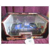 1:24-SCALE - STERLING MARLIN PIT CREW AT WORK
