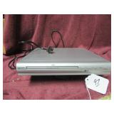 GPX #D1816 COMPACT DISC PLAYER - WORKS