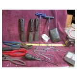 BOX LOT:  MAC TOOLS AMPERES GAUGE - CRACKED...