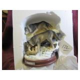 BRADFORD EXCHANGE "PROTECTORS OF THE PACK" -...