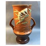 Roseville Pottery Freesia 123-9 handled vase