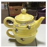 Bigelow Bumblebee tea set Bigelow Bumblebee tea set