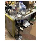 Gumball machine no top lock / screw Gumball machine no top lock / screw