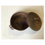 Wagner Ware Sidney Dutch oven Wagner Ware Sidney Dutch oven