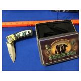 Buffalo knife in metal tin Buffalo knife in metal tin