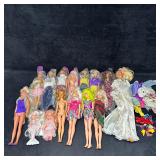 Vintage Hasbro Mego Fashion Doll Lot With Clothing