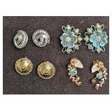 Vintage Floral Austrian Trifari Unsigned Gold Silv
