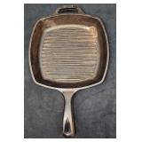 Vintage Lodge Cast Iron Skillet 10" Square Grill P