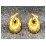 Vintage Signed Monet Gold Tone Earrings