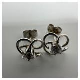 14K White Gold CZ Solitaire Stud Earrings M89