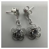 14K White Gold Delicate Filigree Floral Design Dan