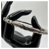 Intricate Engraved Leaf Vine Scroll Openwork Silve