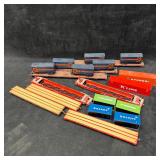 Group of HO Scale Intermodal Flatcars and Containe