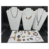 Vintage jewelry lot