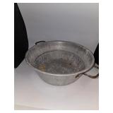 Metal dish pan 15"