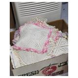Vintage linen and doiles lot
