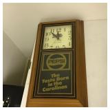 Pepsi advertising clock battery operated